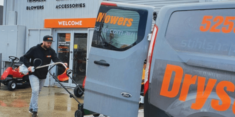 About Mowers Online, based in Drysdale Victoria and experts in ride on mowers including zero turn and finding the right machine for your property.