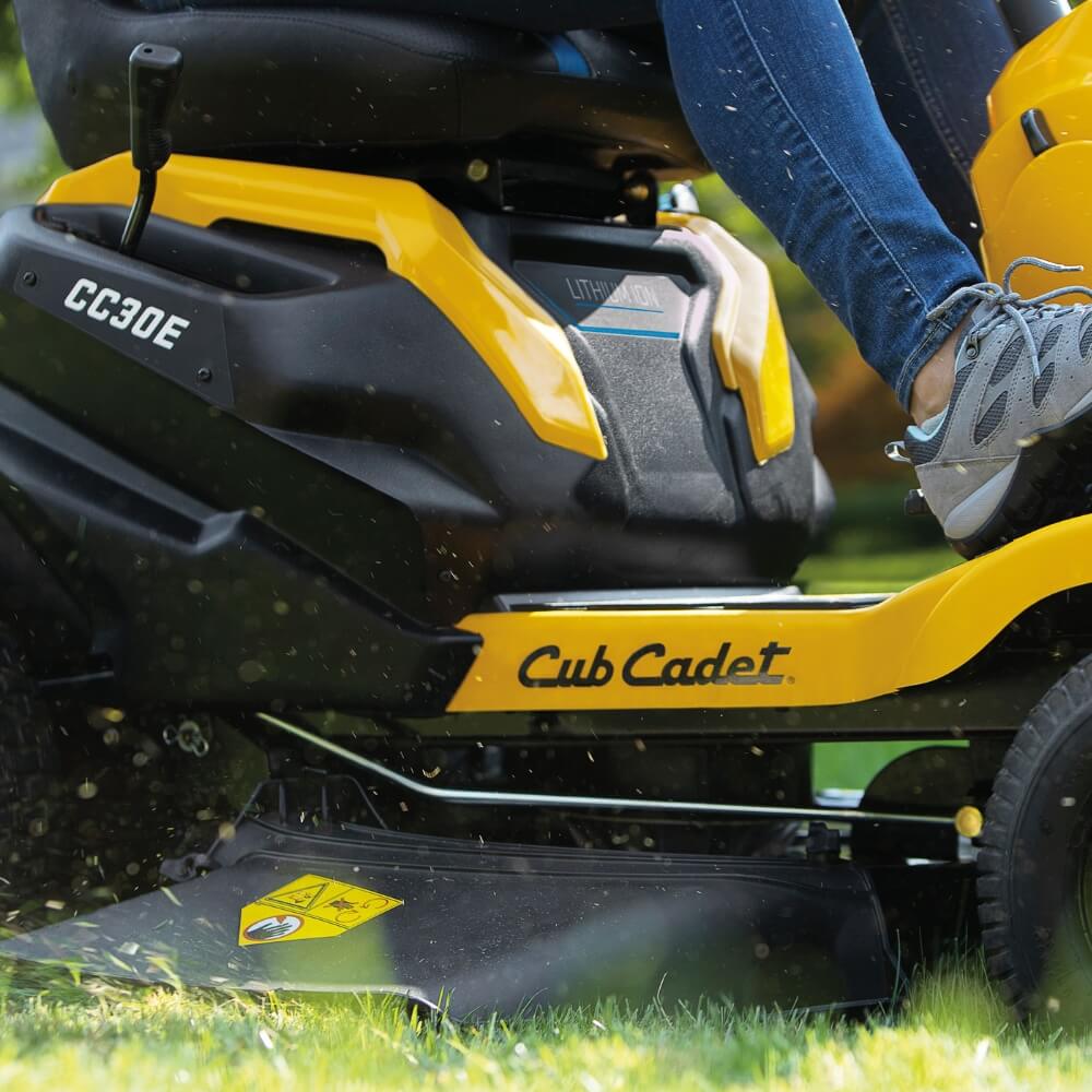Load video: Demonstrating the easy operation of the Cub Cadet CC 30 E lithium-ion electric battery ride on mower